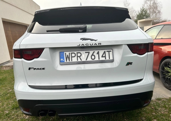 Jaguar F-Pace cena 133999 przebieg: 106220, rok produkcji 2019 z Trzcińsko-Zdrój małe 781